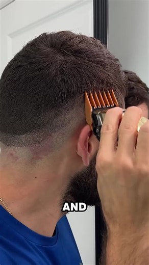 Part 4/9: Super Textured Quiff Self-Haircut Tutorial 💇🏻♂️ Save this📌! DM me “Tools” and I’ll send you my FREE recommended tools and checklist so you can get your self-haircuts started on the right track 💇🏻♂️ If you want to start saving $1,000-$3,000 annually for you and your family and never go to a barbershop again, DM me “Tools” 📥 #selfhaircut #menshaircut #menshair