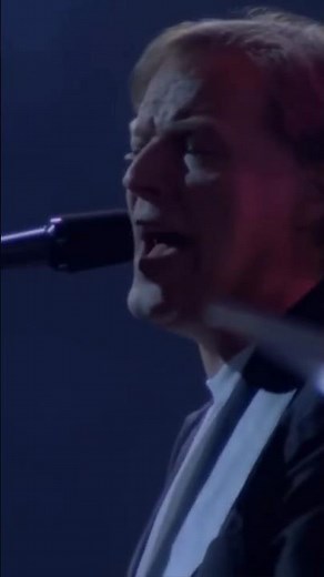 Here’s a clip of Shine On You Crazy Diamond live from the A Momentary Lapse Of Reason Tour in 1987