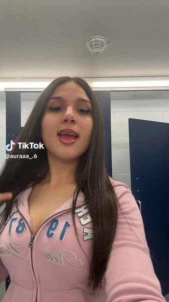 L cameraman fitski from @Aeropostale #fyp