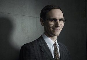 'Gotham': Watch Nygma Battle His Inner Riddler in This Season 2 Sneak Peek