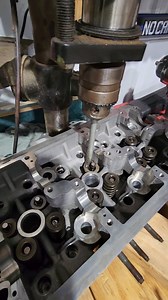 115K views · 3.7K reactions | Universal valve spring compressor! . . . #mechaniclife #carguy #cargirl #mechanic #tips #tipsandtricks #howto #diy #lifehack #repair #nowyouknow #funfact #tools #valvespring #machineshop #reels | Robert Zeromski | Facebook