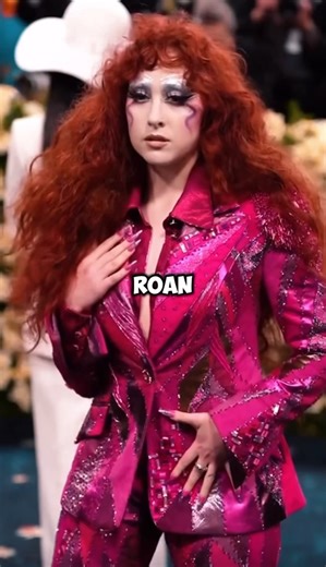 Chappell Roan Changed Red Carpet Rules for Photographers 😳📸