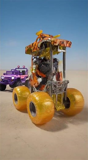 Yellow Monster Truck vs. Robot Mode! 💥
