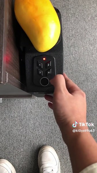 Gun box safe, three protection modes, one-handed operation, fingerprint, password, key unlocking, easy to replace, compact and portable, safe and effective protection#safe #biometric #safegun #pewpew