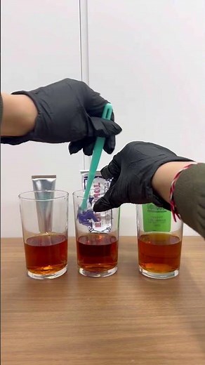 人気のホワイトニング歯磨き粉使ってどれが白くなるか検証しました‼️これはおすすめすぎる。。#歯磨き粉 #ホワイトニング #美容 #アンチエイジング #歯の黄ばみ PR