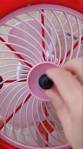 Disassembling a Hello Kitty mini fan super fast in just 10 seconds.