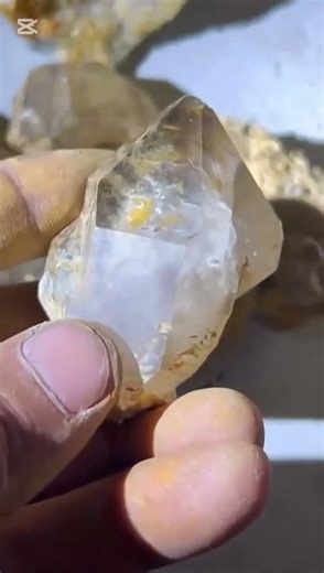 Crystal Quartz | Uses of Crystal Quartz | MiningInsights