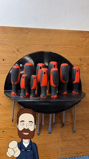 MR TIPS on Instagram: "Je te montre les meilleurs astuces pour organiser ton garage ! #atelier #garage #rangement #bricolage #astuce #astucebricolage #organisation #mrtips"