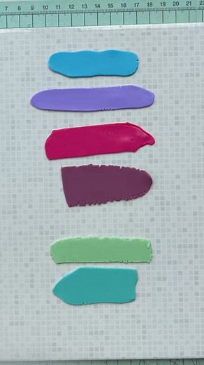 ⭐️ Clay tip: How to Make a Polymer Clay Mosaic Clay Ambassador Iza, from @Brozbo Handmade shared the steps to make amazing clay mosaic pieces using Cernit translucent polymer clay: “First, roll out clay sheets as thin as possible. To avoid bubbling, place a sheet of paper on top and a ceramic tile over it, then bake. Once cool, peel them off the tile and cut the clay into small, random pieces. Roll out a fresh sheet of raw clay in a contrasting color, cut any shape and start arranging your mosai