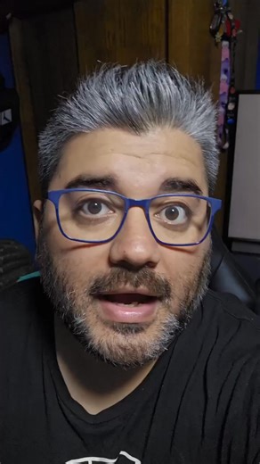 🌌 La composición interior de la Estación Espacial Internacional El interior de la ISS está formado por módulos presurizados de aluminio y materiales compuestos. Alberga sistemas de soporte vital, laboratorios científicos, cables, tuberías y paneles aislantes que permiten vivir y trabajar en microgravedad. #universo #cosmos #SabiasQue #ISS #espacio | Astro Chile