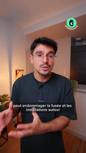 Pourquoi on balance autant d'eau à chaque décollage de fusée ? Jérémy t'explique à quoi ça sert. Si tu nous lis, c'est que ta curiosité t'a guidée jusqu'ici 🧠 Pour plus de contenus santé, nature, sciences et culture gé, abonne-toi ! Pour aller plus loin 🔎 NASA (2015). Acoustic Loads Generated by Rocket Engines. NASA Technical Reports Server (NTRS) European Space Agency (2019). Launch Pad Acoustic Protection Systems for Ariane Launchers. #fusee #aérospatial #spatial #curieuxlive | CurieuxLive