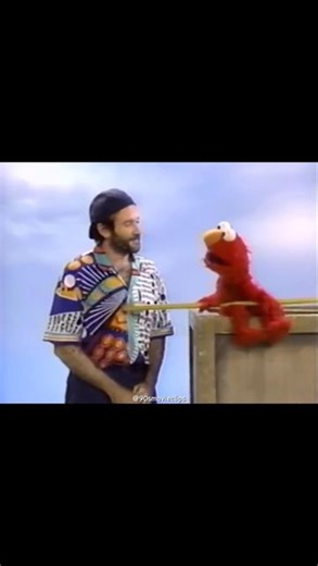 90s Movie Clips + More 🎬🍿 on Instagram: "📺TV TUESDAY📺 : Sesame Street (1969-present) : BLOOPER 🎞 -Robin Williams and Elmo’s comedic outtake from a 1991 TV special titled “Big Bird’s Birthday or Let Me Eat Cake”. • #SesameStreet #Elmo #RobinWilliams #MrRobins #90sBlooper #90sTV #tvtuesday #sesamestreet90smovieclips #tvtuesday90smovieclips 👈🏼 this links to the rest of the TV clips posted so far"