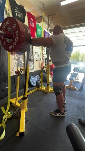 137K views · 2.1K reactions | Leg Day! Squats 700lbs nice and easy!...