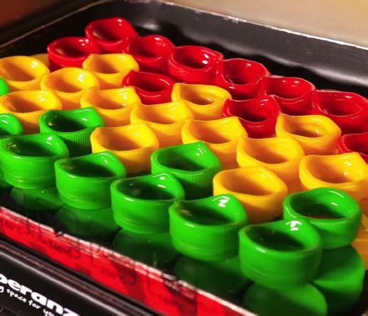 Plastica Fusa, Forgiata nella Bellezza | 5 Minuti Creativi