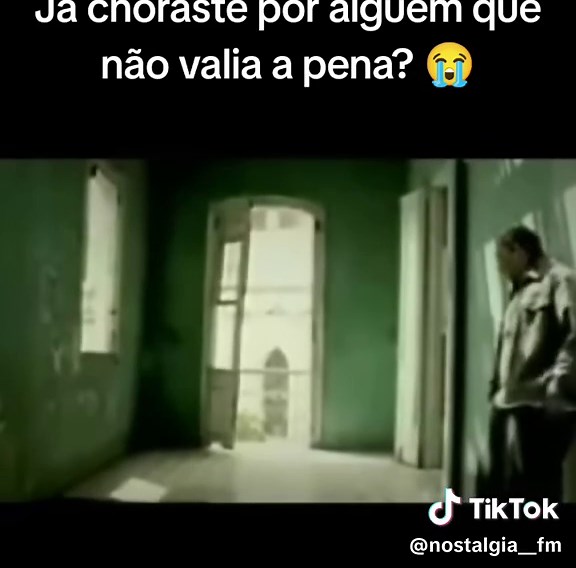 Pobre Diabla Don Omar lyrics e história — Nostalgia FM (2004)