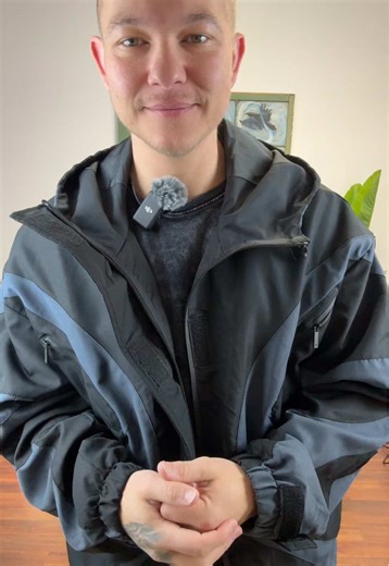 This durable zipper jacket features a sleek fitted silhouette with functional pockets for everyday wear. Built for fall and winter, it offers warmth, mobility, and a modern street-ready look that works indoors or outdoors. #mensouterwear #streetstyle #fallfashion #mensjacket #everydaywear