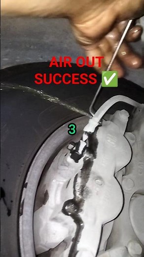 🚨 What Is the Easiest Way to Bleed Brakes? 🛠️ #skautorevival #brakefluid #brakeshoes #brakingnews