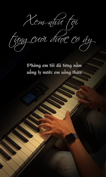 Cô Ấy Piano: Bản Cover Đầy Cảm Xúc
