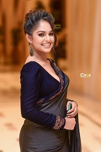 SL Fashion Model on Reels