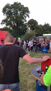La nouvelle attraction du village est prête pour la fête du 14 Juillet 🤣🤣 Qui se sens d'attaque ?!! 🍺 🍻🤮😅 www.dam-sport.net | Dam-Sport