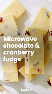 20K views · 104 reactions | Yep, you can now make fudge in a microwave! This easy recipe combines condensed coconut milk with white chocolate and dried fruit – it’s the perfect edible gift! Click the link in our Instagram bio for the full recipe or Google “Taste microwave white chocolate and cranberry fudge”. Recipe by @amira_georgy_ #microwaverecipe #ediblegifts #christmasfudge | Taste.com.au | Facebook