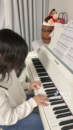 うーちゃん🍌🐟 (@u_chan_tiktok_) - うーちゃんの楽しい日常と冒険シリーズ