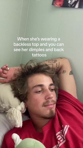 Discovering the Beauty of Back Dimples: A Fashion Statement