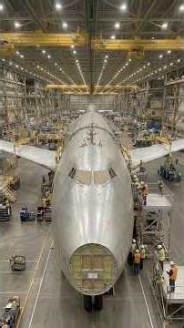 ഒരു വിമാനം നിർമ്മിക്കാൻ എത്ര ദിവസമെടുക്കും?ആരും കാണാത്ത ഫാക്ടറി രഹസ്യങ്ങൾ 😱#shortsfeed #shortvideo