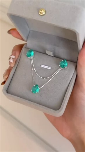 Dih store jóias_| Pratas 925 on Instagram: "“Esse mix perfeito: conjunto + choker todo em prata… que perfeição! 🤍✨” #prata"