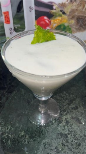 Apne kabhi Laban up try kiya hai please comment #namkeenlassi #thandathandacoolcool