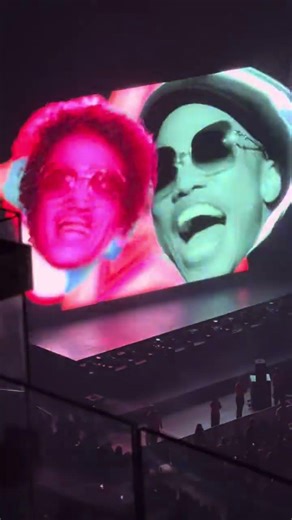 Silk Sonic Intro | The Romantic Tour | Bootsy Collins