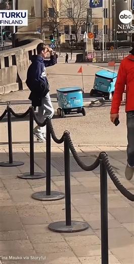 Delivery robots get stuck trying to get over a minor curb in Turku, Finland, so two humans have to help them out.Nice humans, but who the heck designed these delivery robots?!This is why the concept of airborne home delivery terrifies me. These services can’t even get robotic ground delivery right!(abcnews on IG)