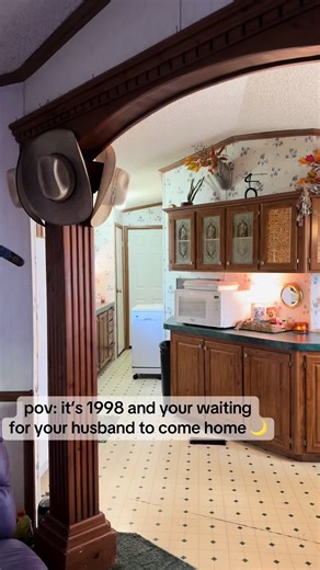 Nostalgic Kitchen Vibes: A 90s Throwback Experience