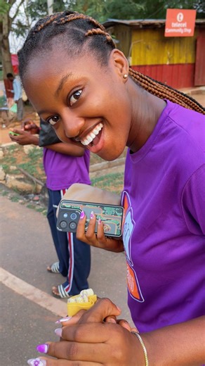 When your android friends realize you on iPhone now🤣🤣@Ladytrudy 🤭💞 @🎀👑𝒬𝓊𝑒𝑒𝓃 𝒩𝒾𝓉𝒶🩷🫧 🎀 @KROW @Lydia Club TTU #ghanatiktok🇬🇭goviral #random