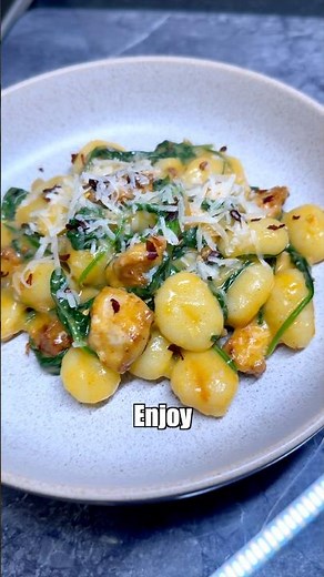 Creamy Chicken & Spinach Gnocchi 🍗🥬 Easy Comfort Food Dinner Under 500 Kcal!