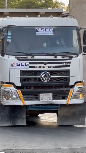 Beautiful heavy truck #automobile #constructionvehicle #truckdriver #truckingjobs #truckingjobs