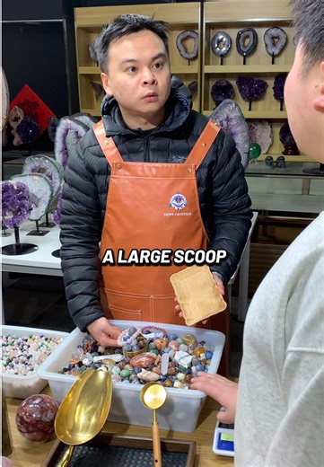 Crystal Scoops: A Fun Look at Crystal Wholesalers