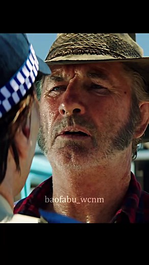 Wolf Creek 2 Police Encounter: A Terrifying Movie Scene