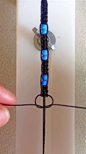 how to make a friendship bracelet