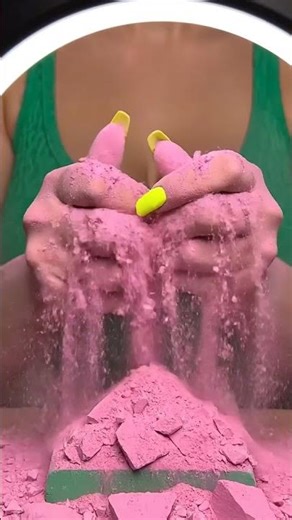 This clay bear breaks apart perfectly ASMR #satisfying #asmr #relaxing