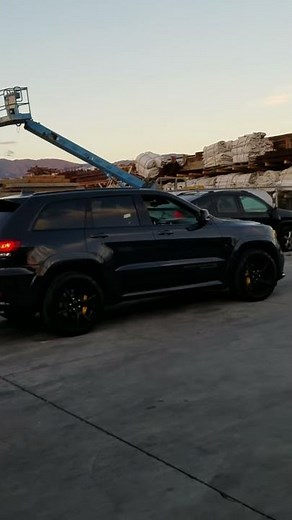 Trackhawk doing a AWD burnout,AWD donuts coming soon!
