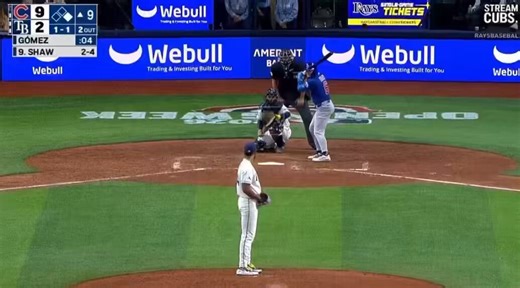 Having your pants fall off chasing a foul ball on live television is CRAZY 😭🤣