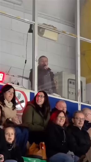 1.2K views · 30 reactions | From all of us, the entire Hot Shivers family, we wish you a Christmas filled with joy, warmth, and special moments with the people you love. Merry Christmas to everyone! ✨ | Hot Shivers | Facebook