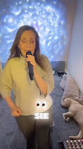 Another great song request from you! I had the privilege of singing this for a wonderful couples ‘wedding first dance’ a few years ago 💕 The words a perfect 🤗 It’s Getting Better Cass Elliot by #sarahleeentertainer #itsgettingbetter #gettingbetter #CassElliot | Sarah Lee - Entertainer