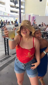 vacation brooke is loving vegas 🍹 | Flourishing with a Facial Difference