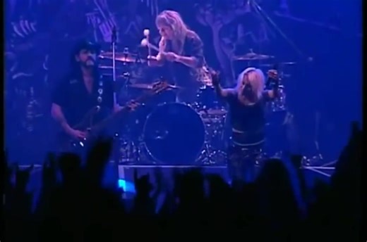 Doro and Lemmy Kilmister - Love Me Forever Live 2003 HD #Doro #LemmyKilmister #LoveMeForever #Musicasalifestyle #ROCKlifestyle | Music as a lifestyle