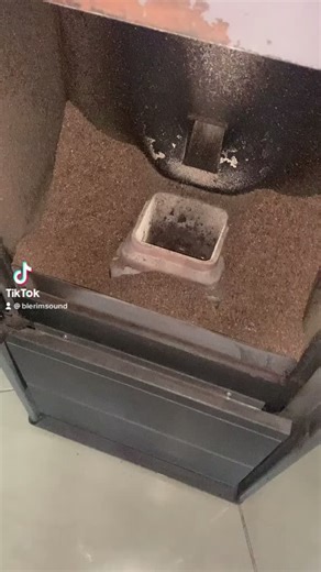 Pelletsofen Reinigung Guide | Efficient Ash Cleaning Tips