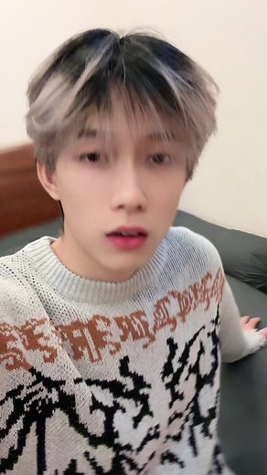 Stylish Knit Sweater Outfit Inspiration