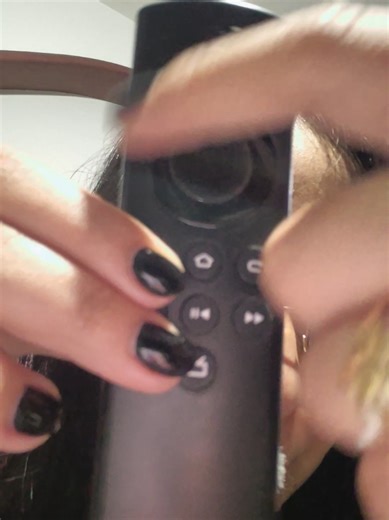 Control remoto ASMR #asmrvideo #mouthsounds #asmr #softspoken #asmrsounds