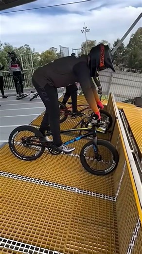 Amarican Facts Cycle Rydar #subscribe #100kvews #virl #virl #funny #comedy #challenge